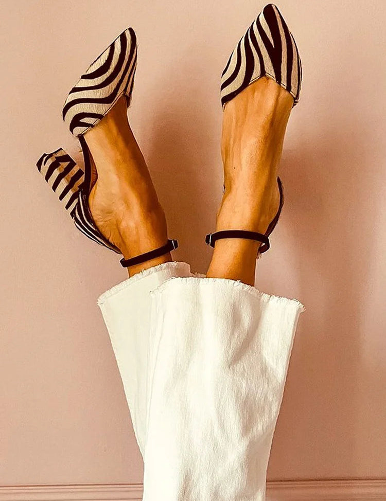 Selene | Décolleté Zebra Couture