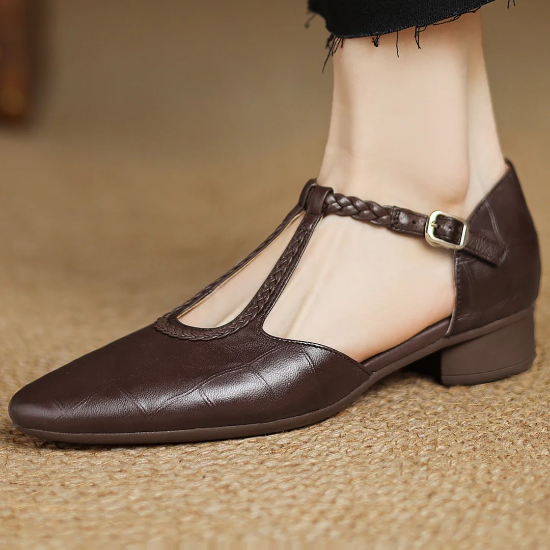 Scarpe Classiche in Pelle con Dettaglio Intrecciato - Vera di Amora Moda