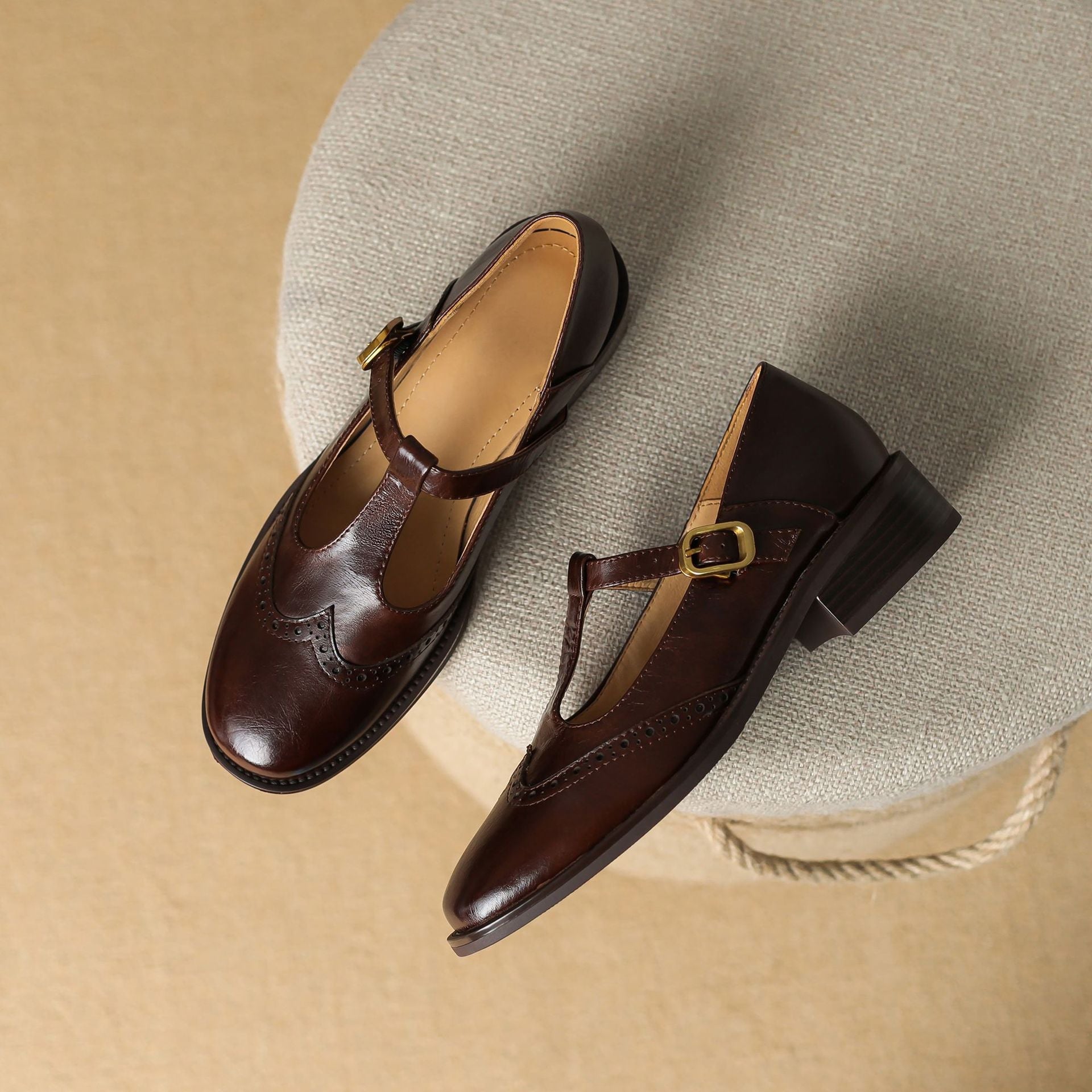 Scarpe Classiche con Cinturini per Donna - Eliana di Amora Moda, foto 7