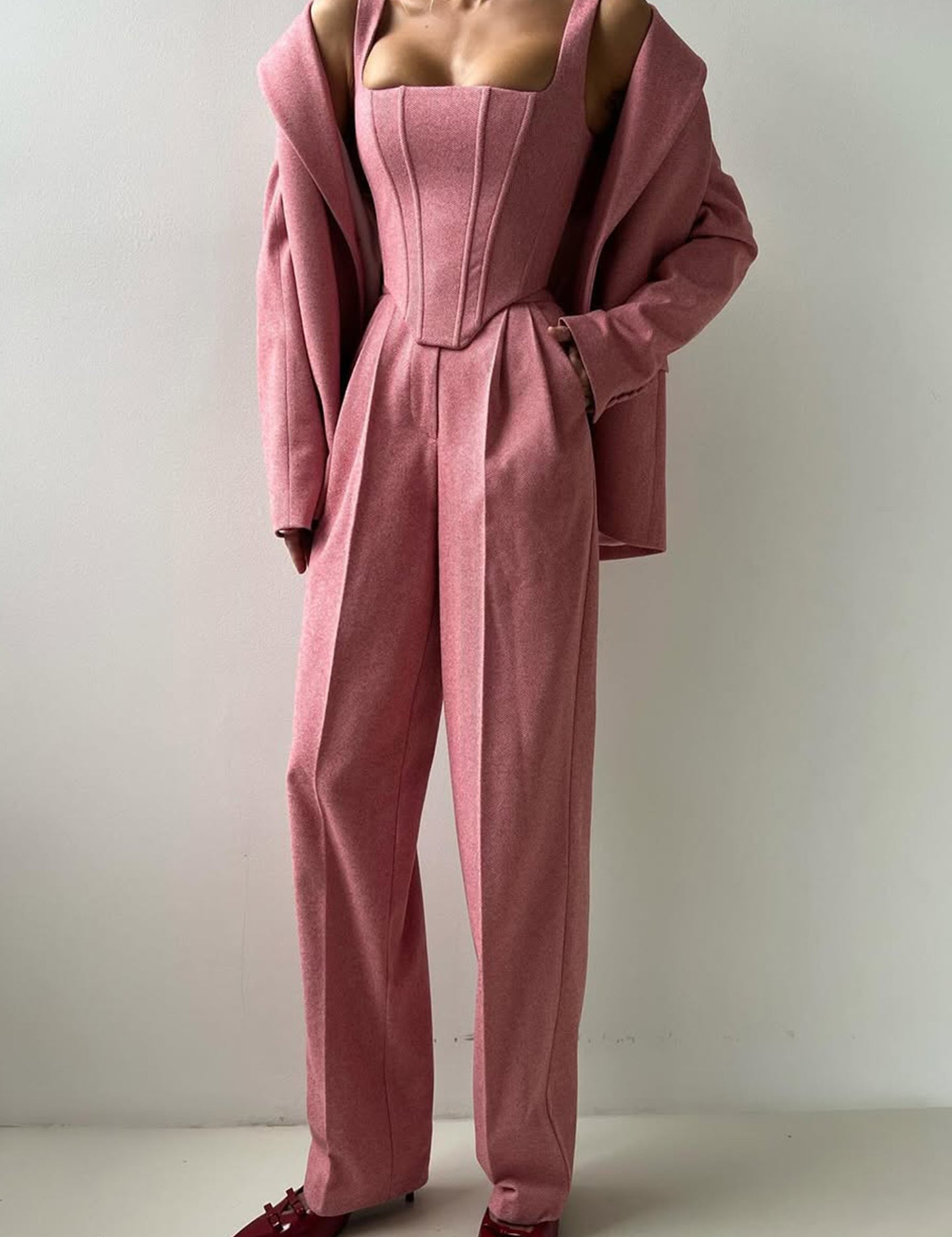 Dolce – Completo a Tre Pezzi con Blazer Doppiopetto