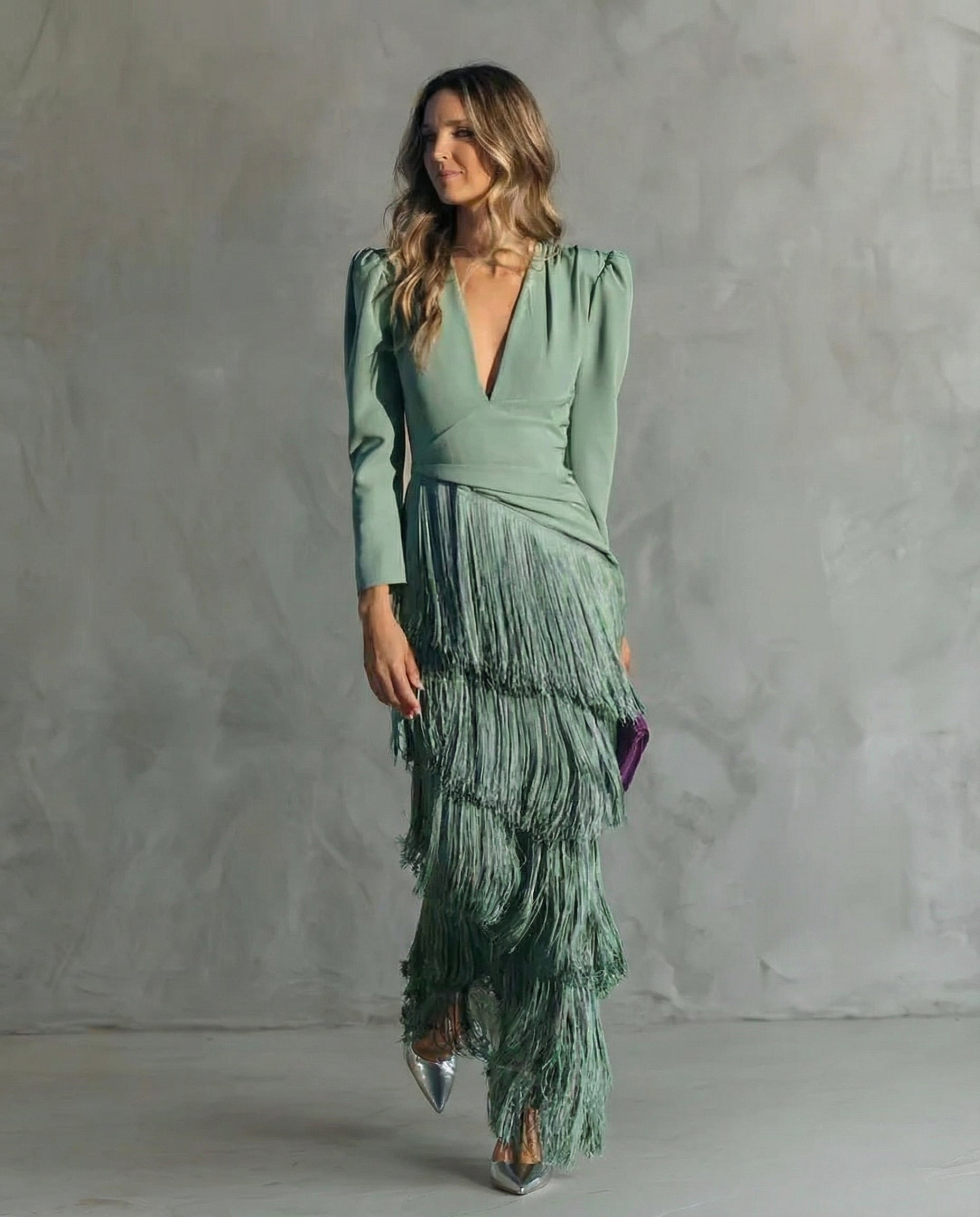 Abito Elegante con Maniche a Frange in verde chiaro - Chiara di Amora Moda, foto 2
