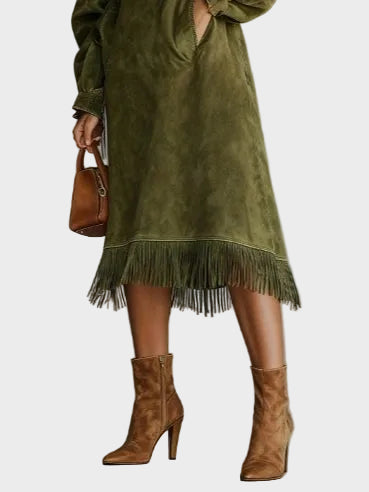 Abito in Camoscio con Collo Alto e Frange - Serena di Amora Moda, foto 4