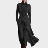 Abito Maxi Asimmetrico in Maglia con Collo Alto - Teresa di Amora Moda, foto 2