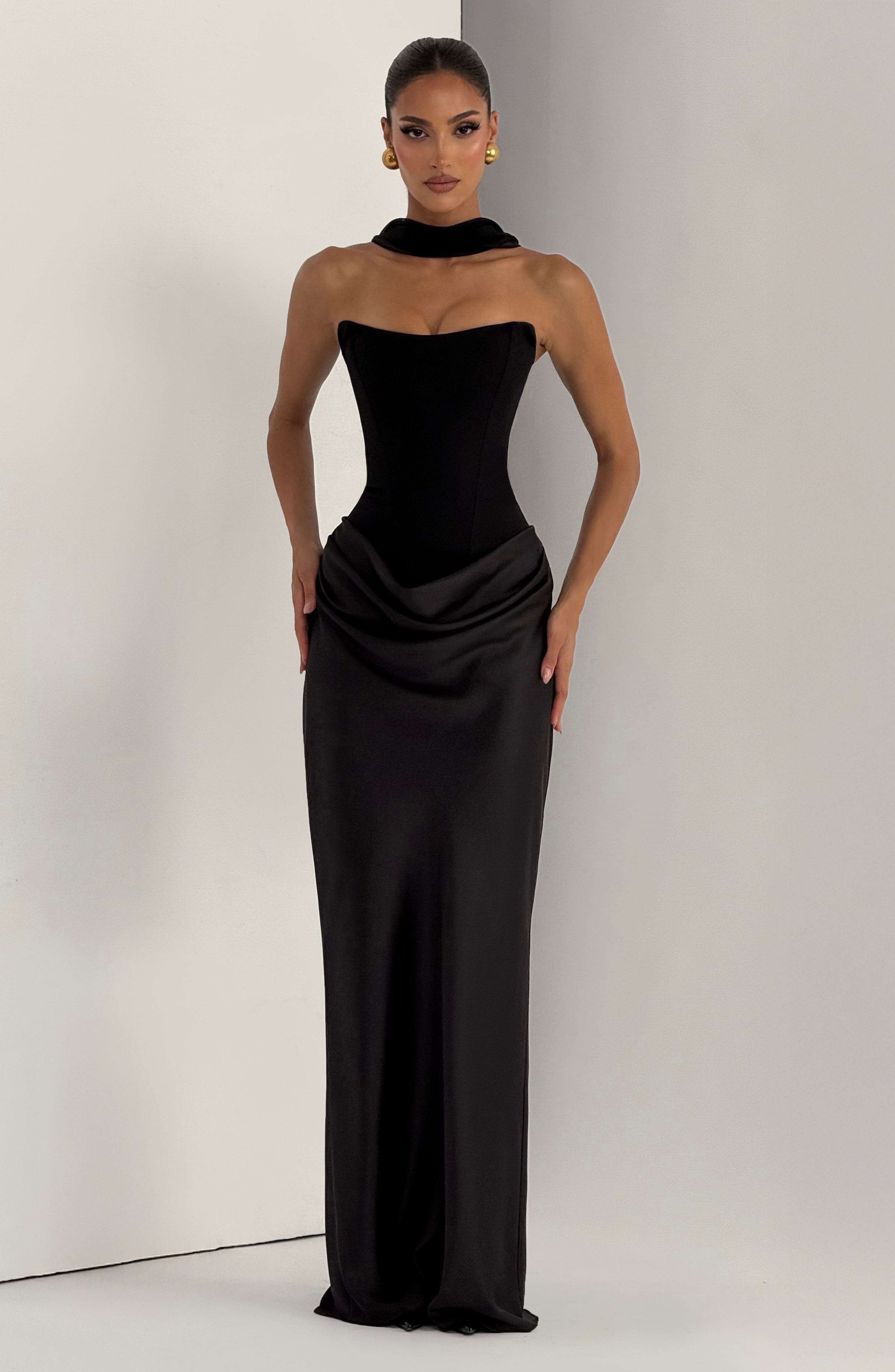 Maxi Abito Nero con Bustino - Lavinia di Amora Moda, foto 9
